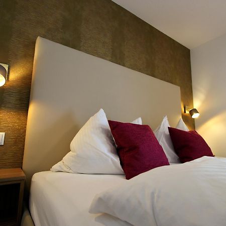 Gastehaus Winkler Hotel Karres ภายนอก รูปภาพ