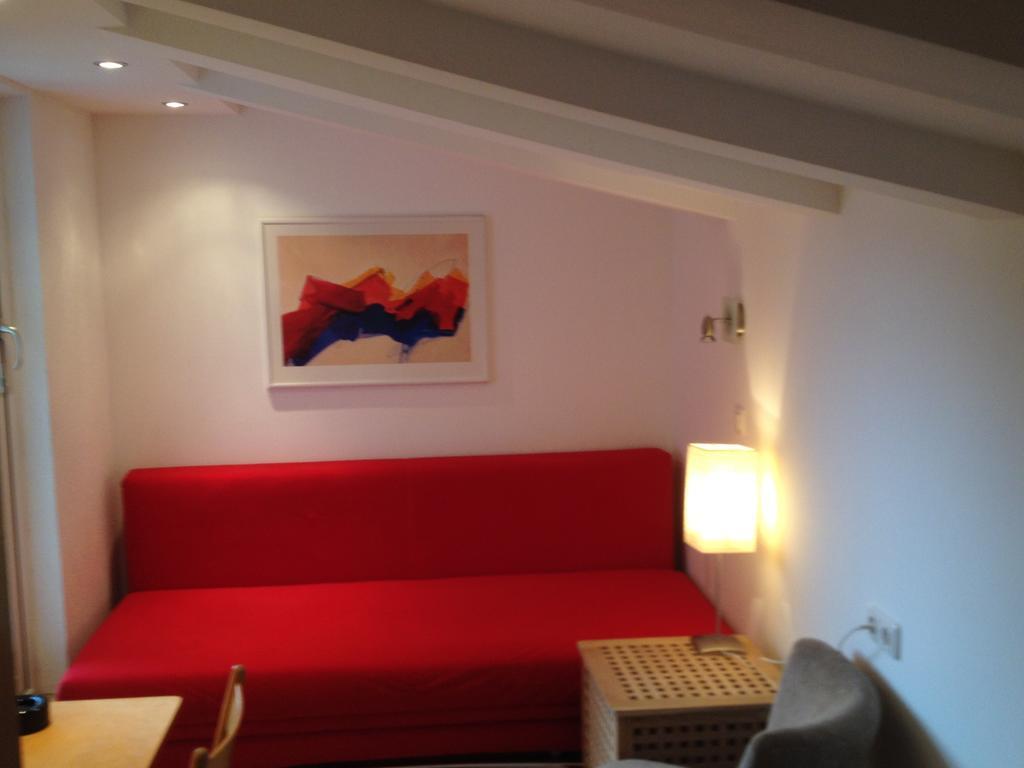 Gastehaus Winkler Hotel Karres ภายนอก รูปภาพ