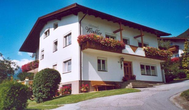 Gastehaus Winkler Hotel Karres ภายนอก รูปภาพ